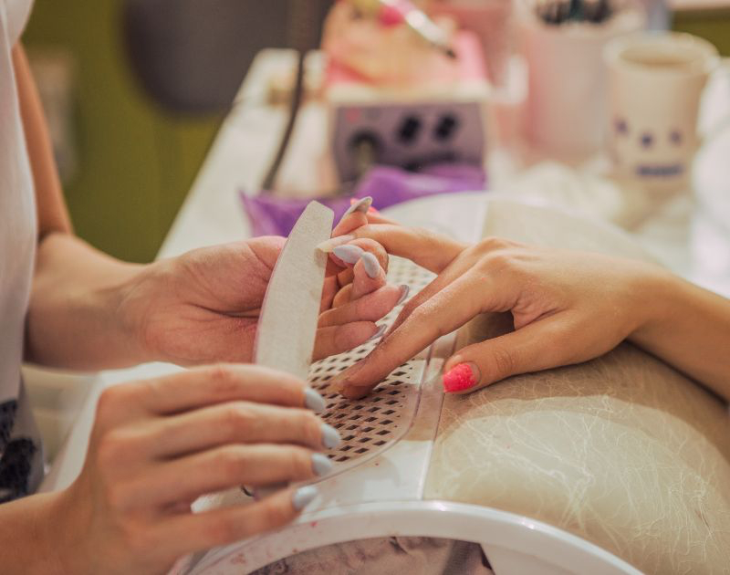 Bama Nails in Northport, AL 35476 Service Artificial Nails